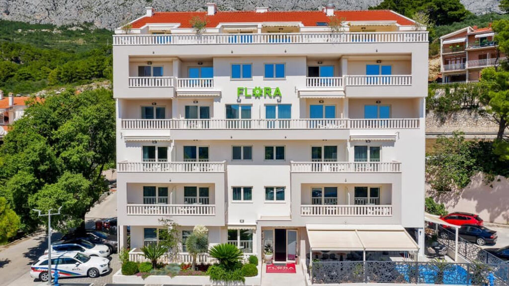 Aparthotel Flora