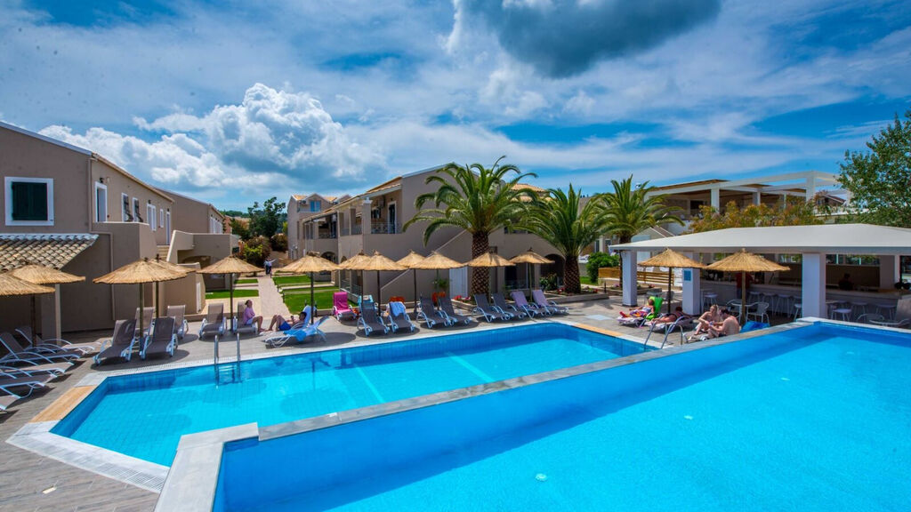 Amour Holiday Resort - Adults Only