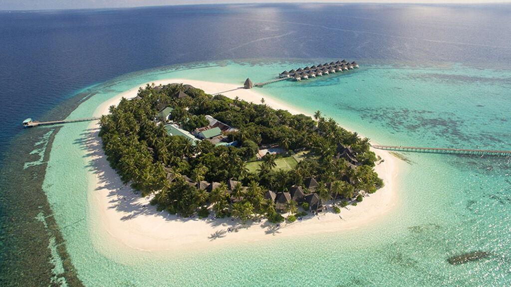 Angaga Island Resort & Spa