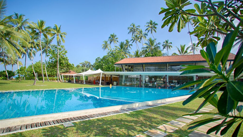 Hotel Avani Bentota Resort & Spa