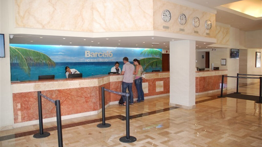 Barceló Tucancún Beach