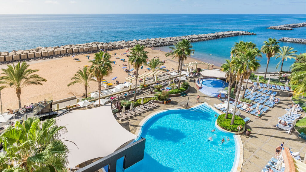 Savoy Calheta Beach