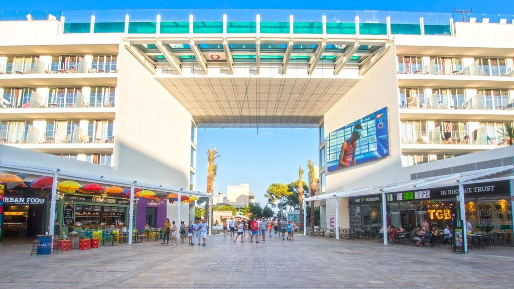 Calvia Beach The Plaza