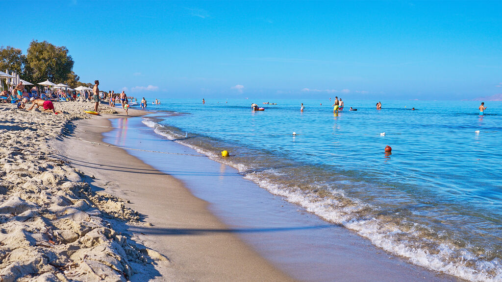 Caravia Beach & Bungalows