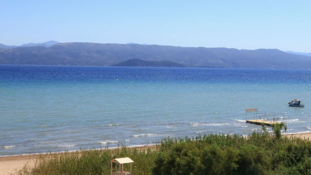 Cavomarina Beach