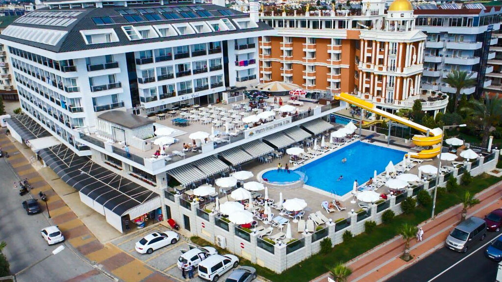 Club Hotel Turan Prince World