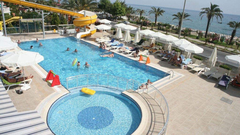 Club Hotel Turan Prince World