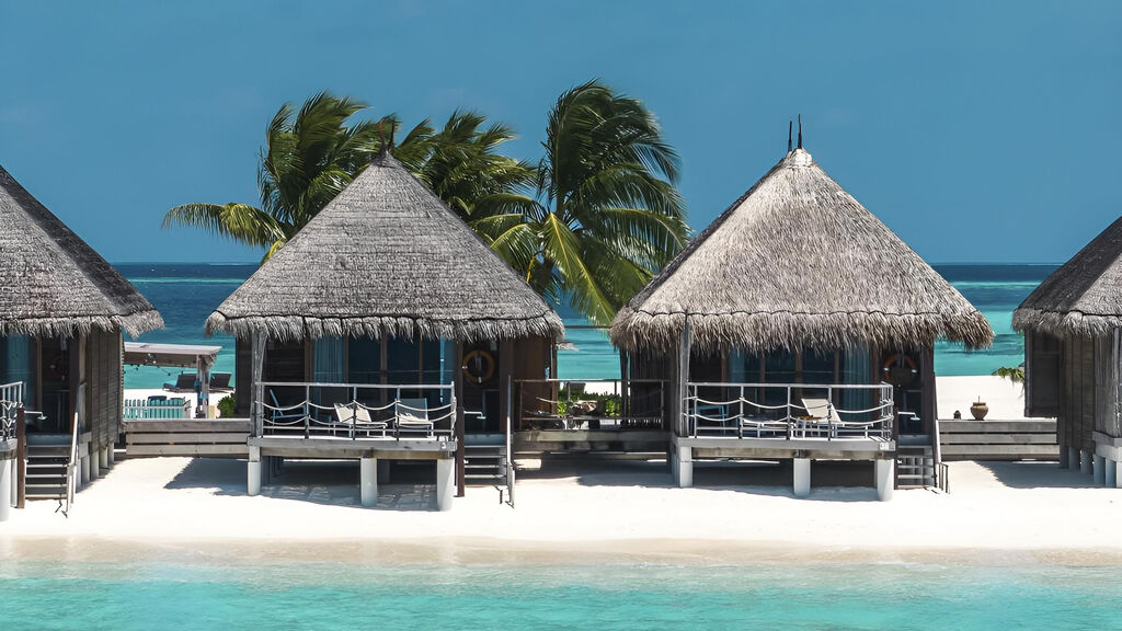 Constance Moofushi Maldives