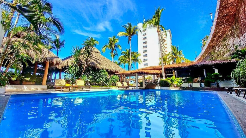 Costa Sur Resort & Spa