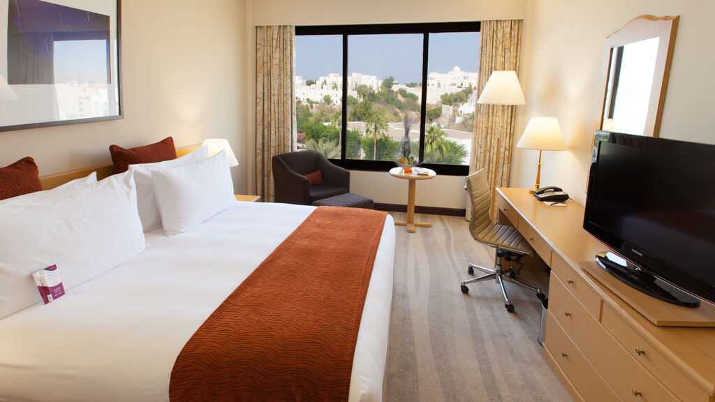 Crowne Plaza Muscat