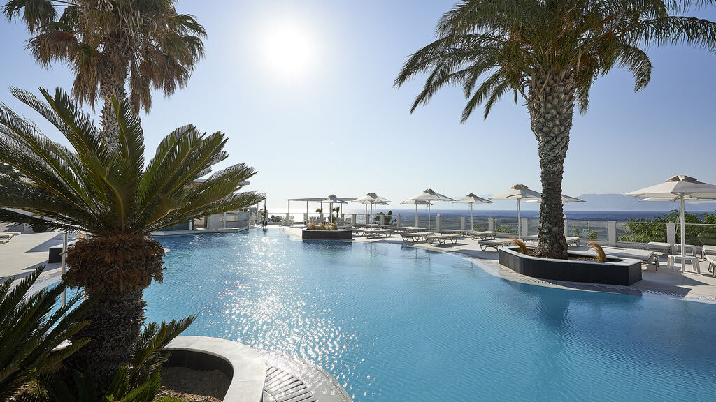 Dimitra Beach Hotel & Suites