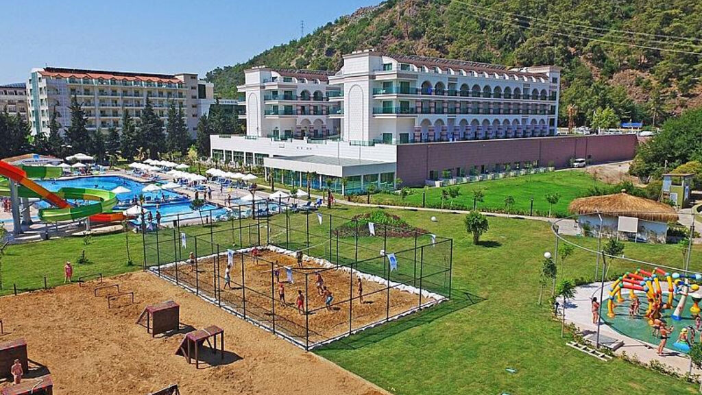 Dosinia Luxury Resort