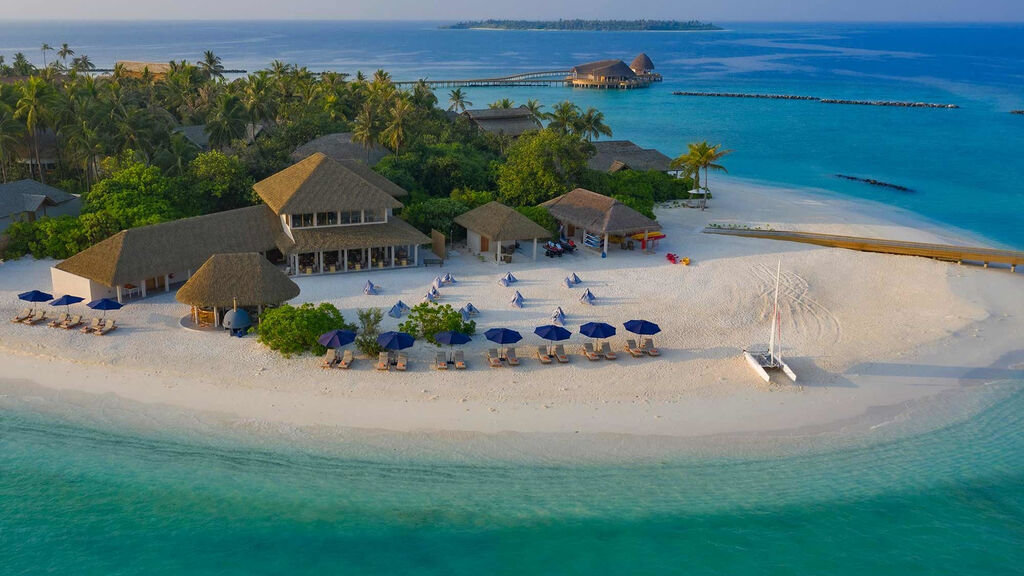 Emerald Faarufushi Resort And Spa