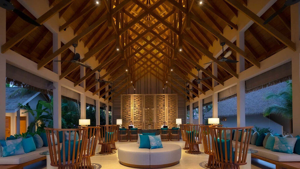 Emerald Faarufushi Resort And Spa