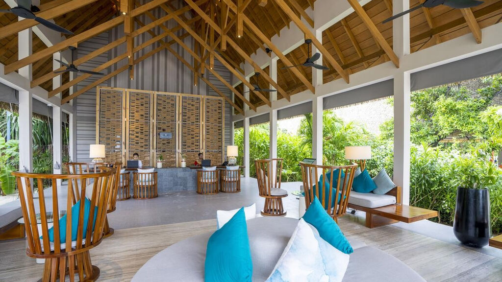 Emerald Faarufushi Resort & Spa