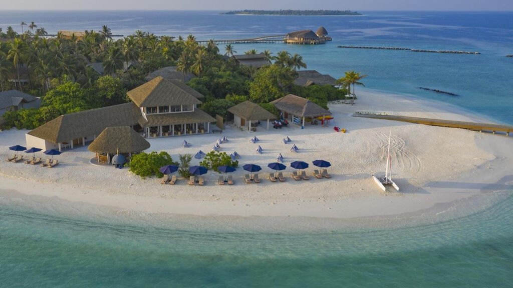 Emerald Faarufushi Resort & Spa