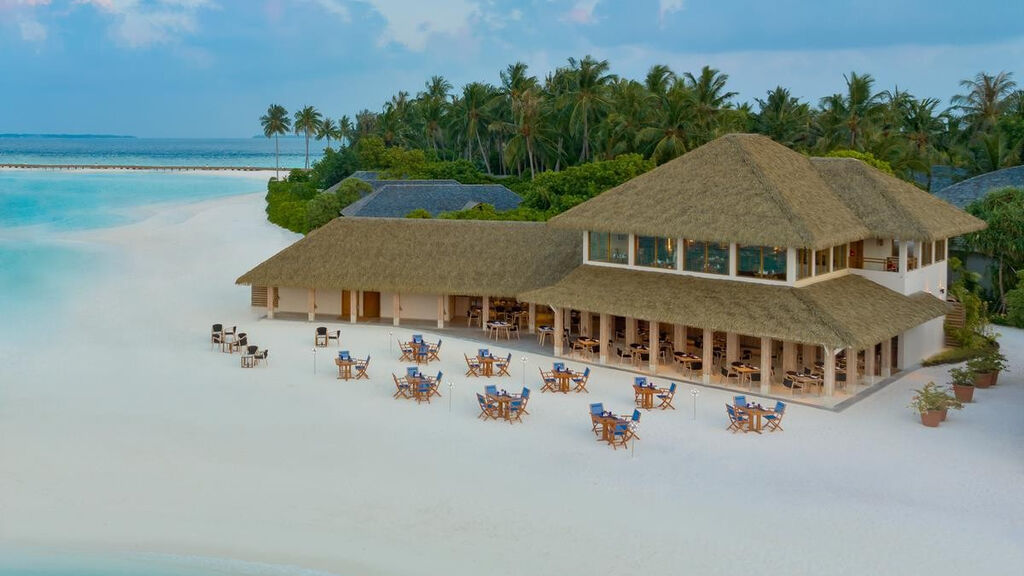 Emerald Faarufushi Resort & Spa