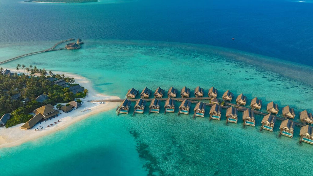 Emerald Faarufushi Resort & Spa