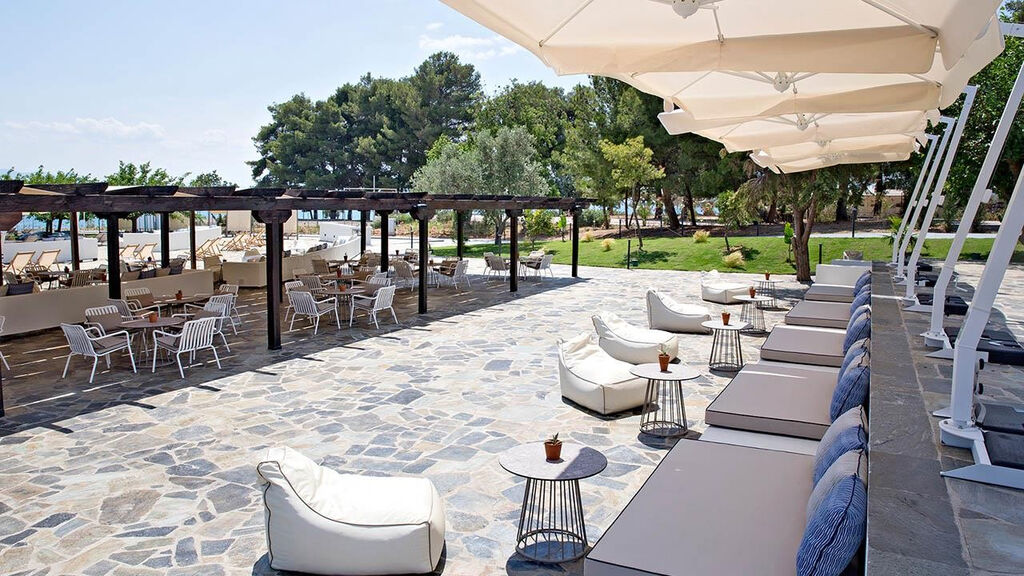 Eretria Hotel & Spa Resort