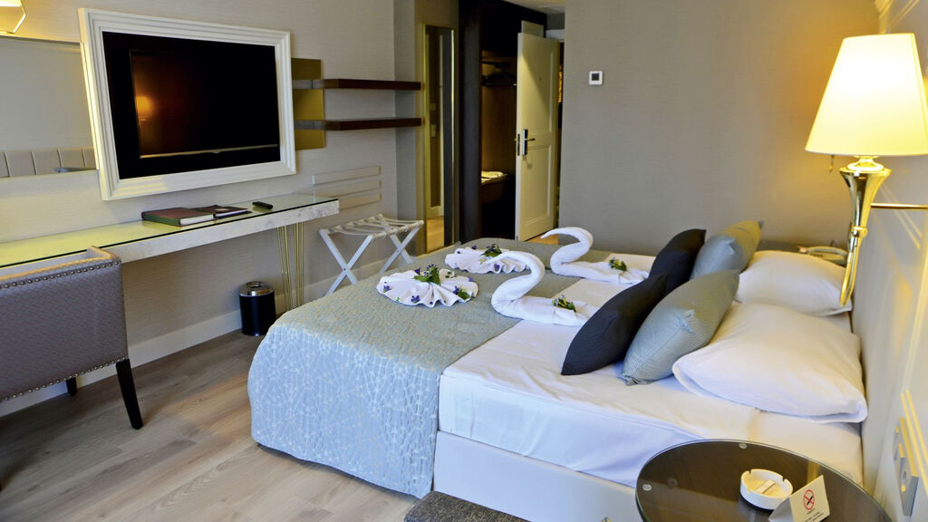 Fame Residence Kemer Spa