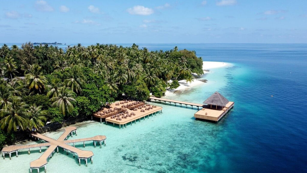 Fihalhohi Island Resort