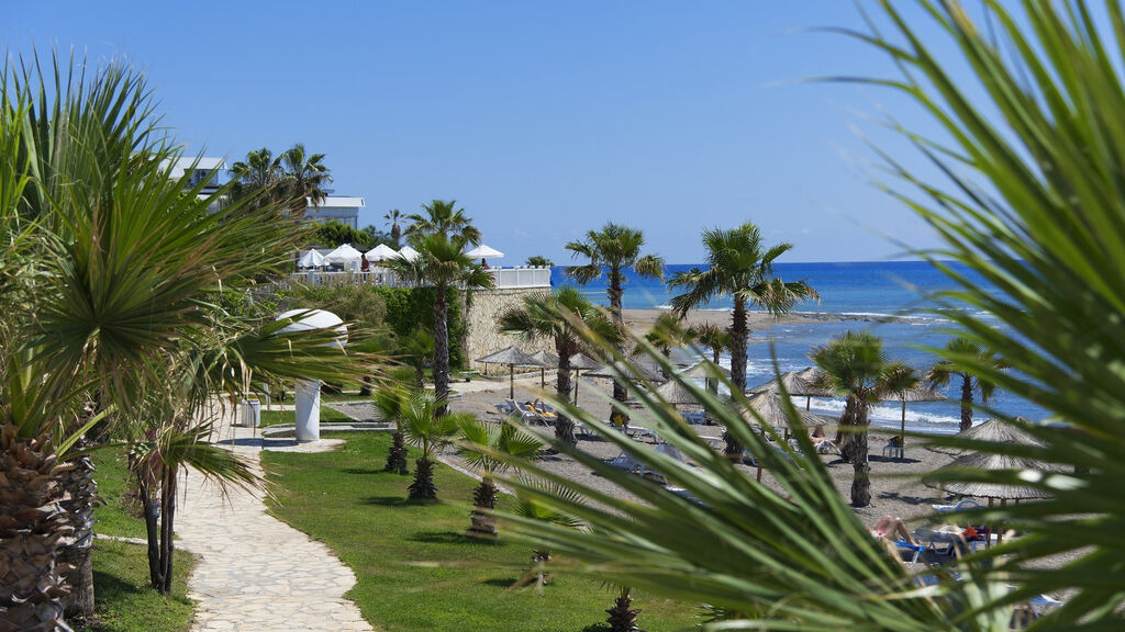 Flora Garden Beach Side