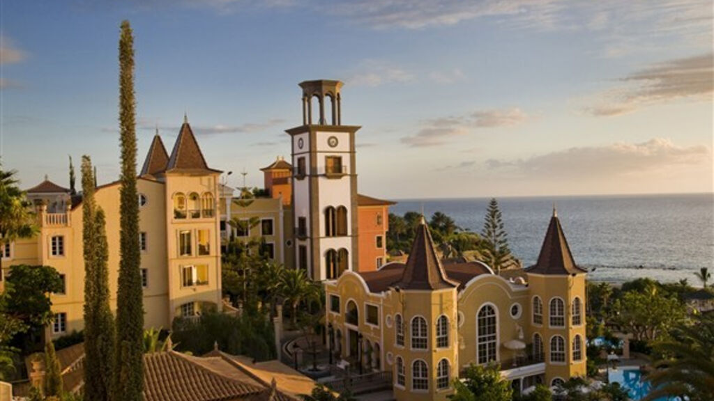 Gran Hotel Bahía Del Duque Resort & Spa