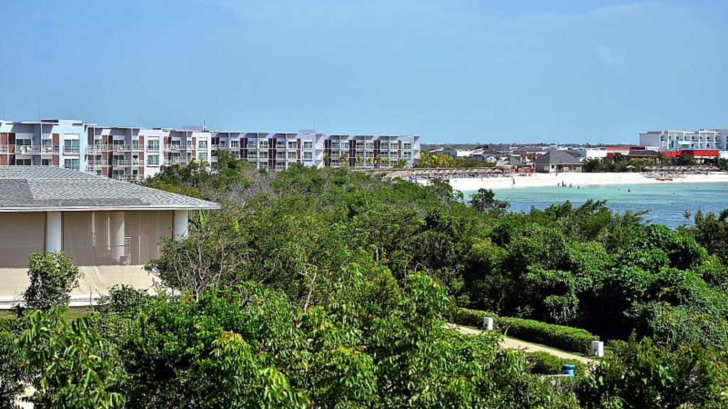 Grand Aston Cayo Las Brujas Beach Resort & Spa