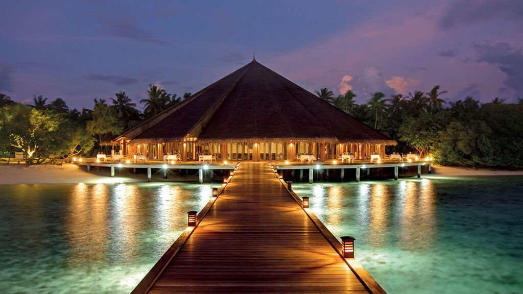 Hideaway Beach Resort & Spa Maldives