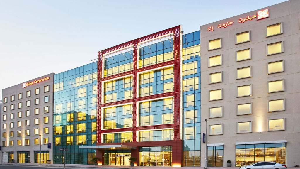 Hilton Garden Inn Dubai, Mall Avenue