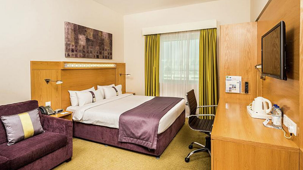 Holiday Inn Express Dubai - Airport