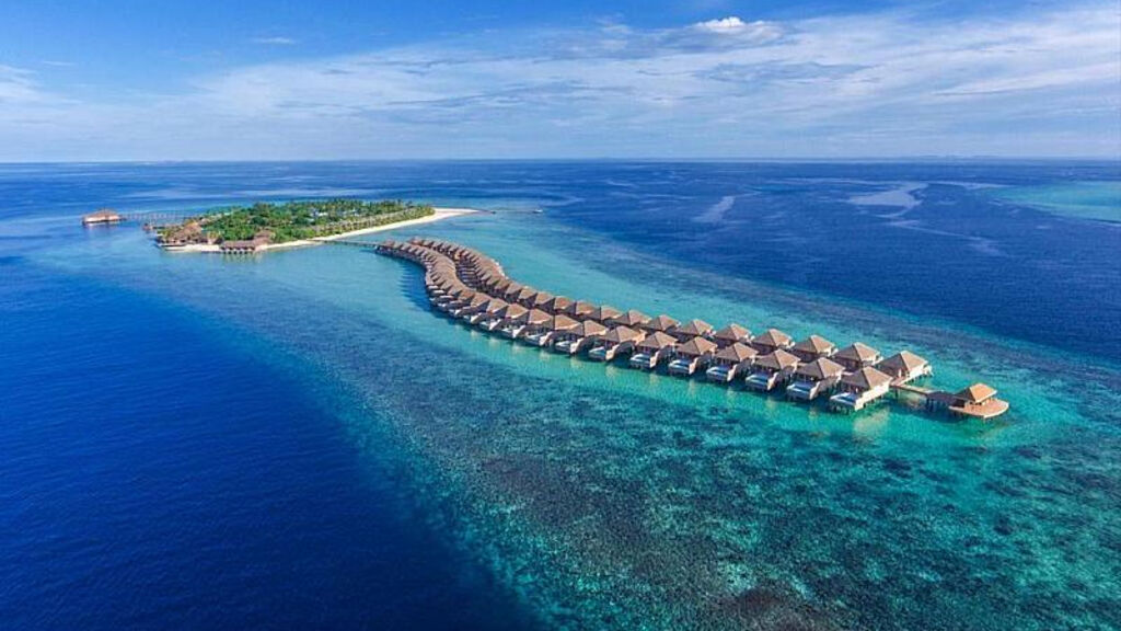 Hurawalhi Island Resort