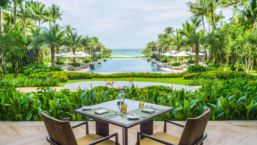 Intercontinental Phu Quoc Long Beach Resort