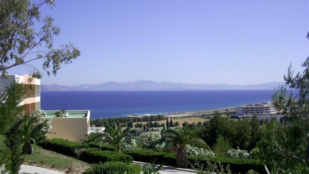 Kipriotis Maris Suites