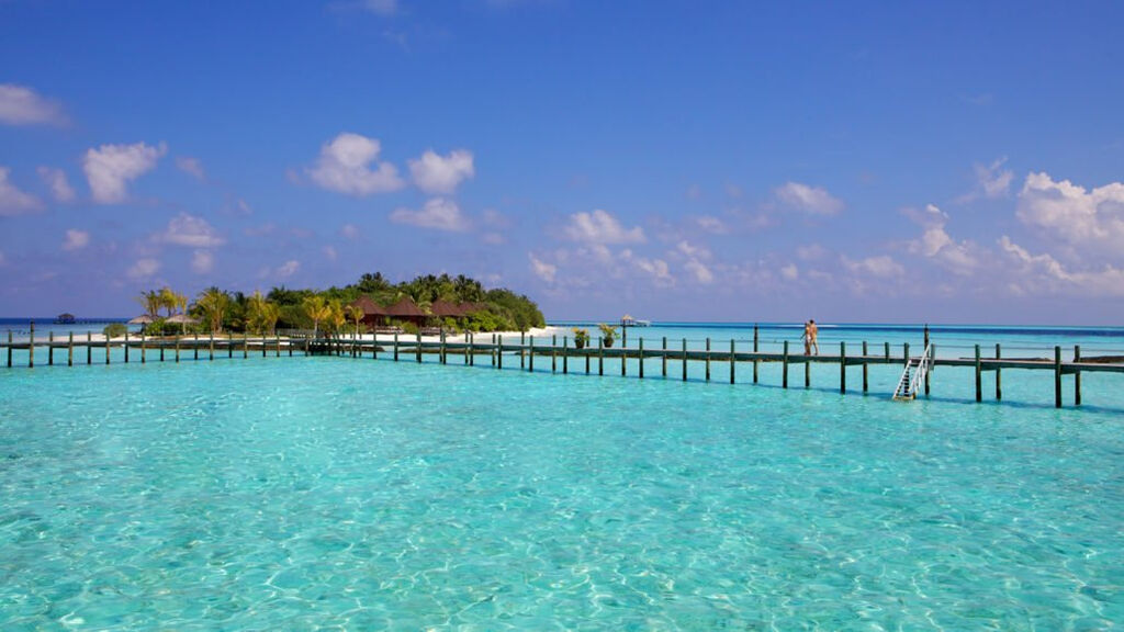 Komandoo Island Resort & Spa