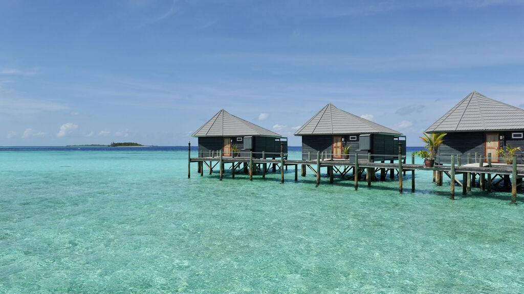 Komandoo Island Resort & Spa