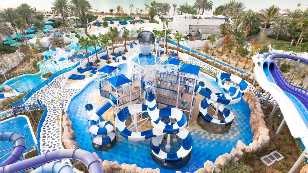 Le Meridien Mina Seyahi Beach Resort & Marina