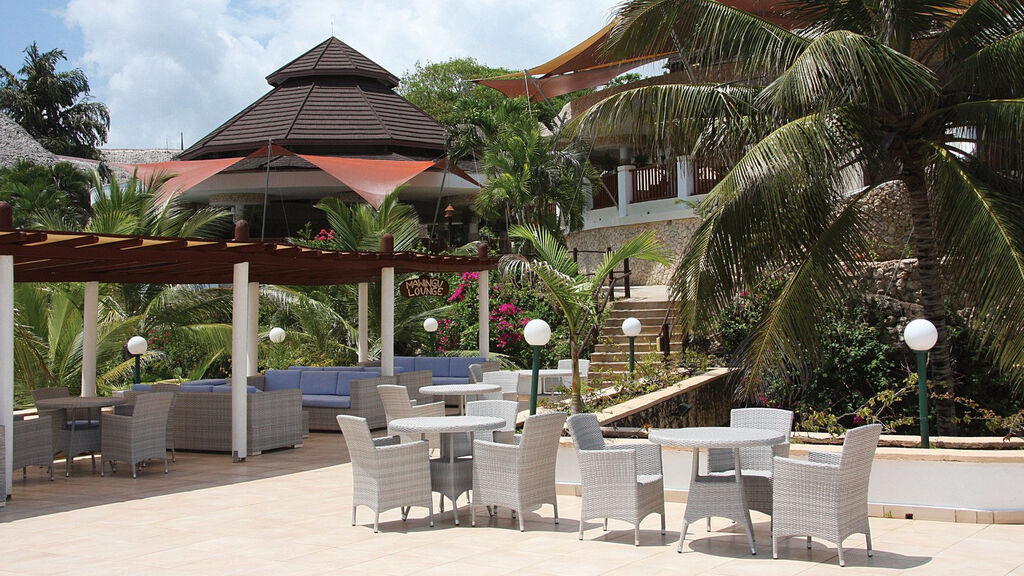 Leopard Beach Resort & Spa