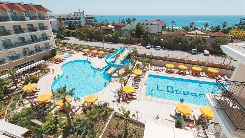 L'Oceanica Beach Resort