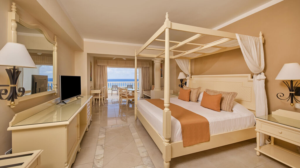 Bahia Principe Luxury Runaway Bay