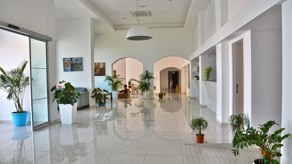 Melini Hotel Suites