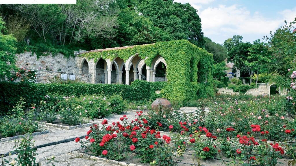 Morsko Oko Garden