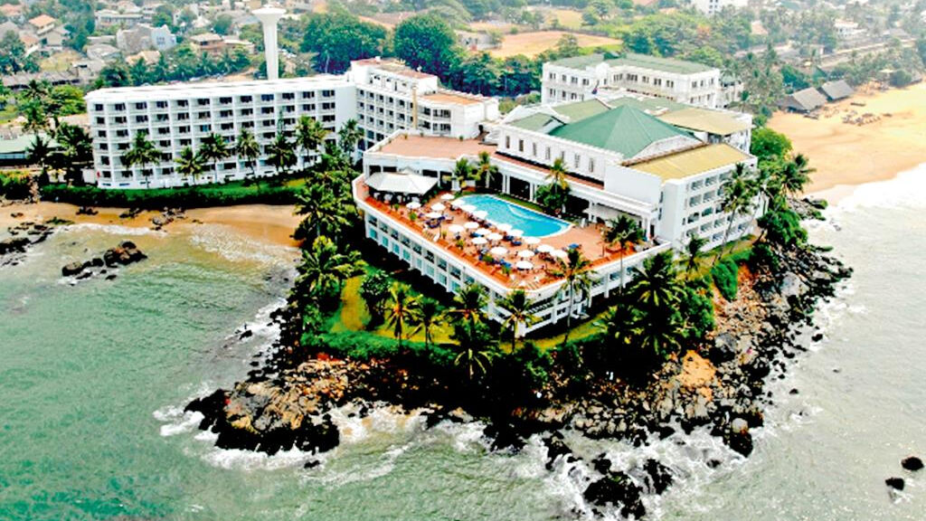 Mount Lavinia Beach