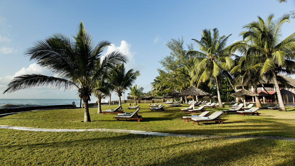 Neptune Palm Beach Boutique Resort & Spa