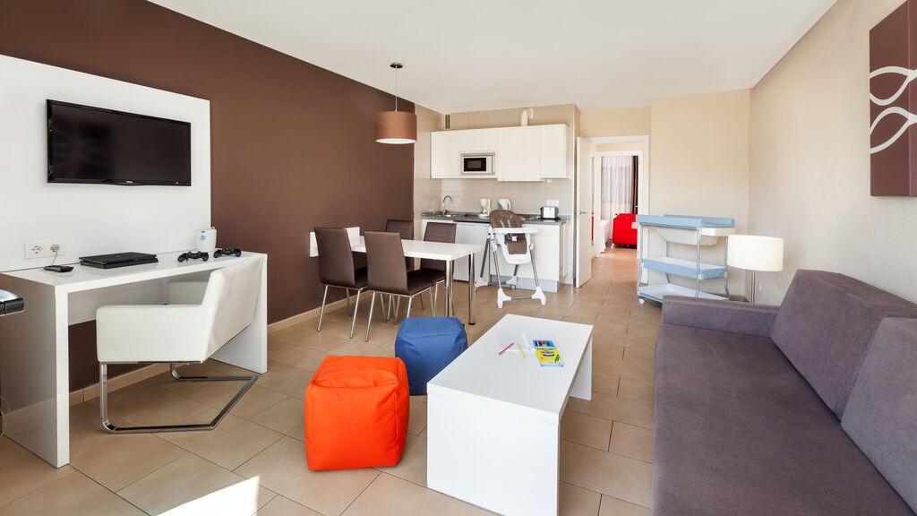 Playaolid Suites And Apartments