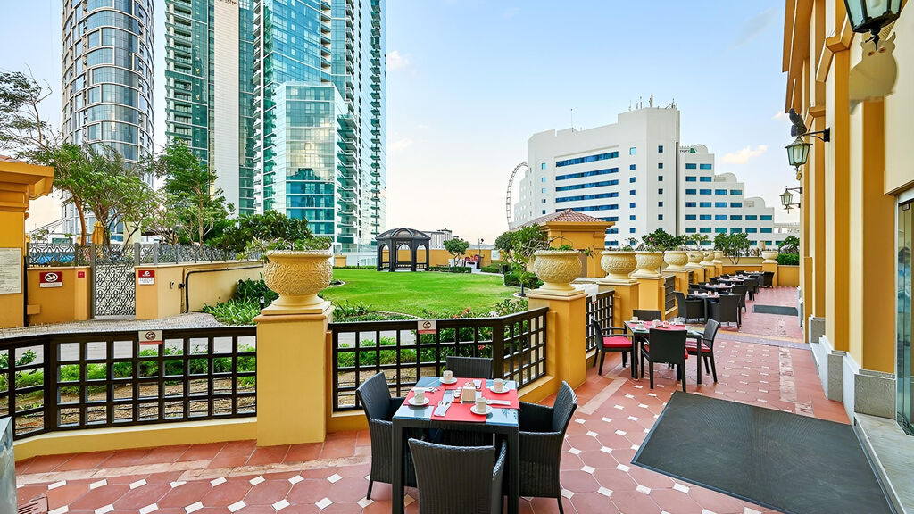 Ramada Hotel & Suites By Wyndham JBR