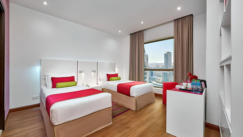 Ramada Hotel & Suites By Wyndham JBR