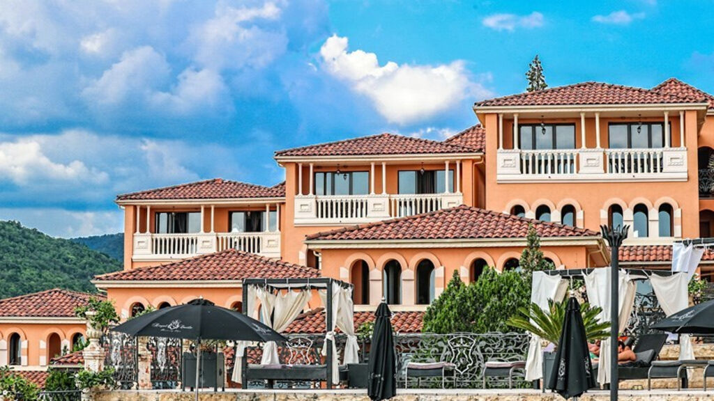 Royal Casa Villas