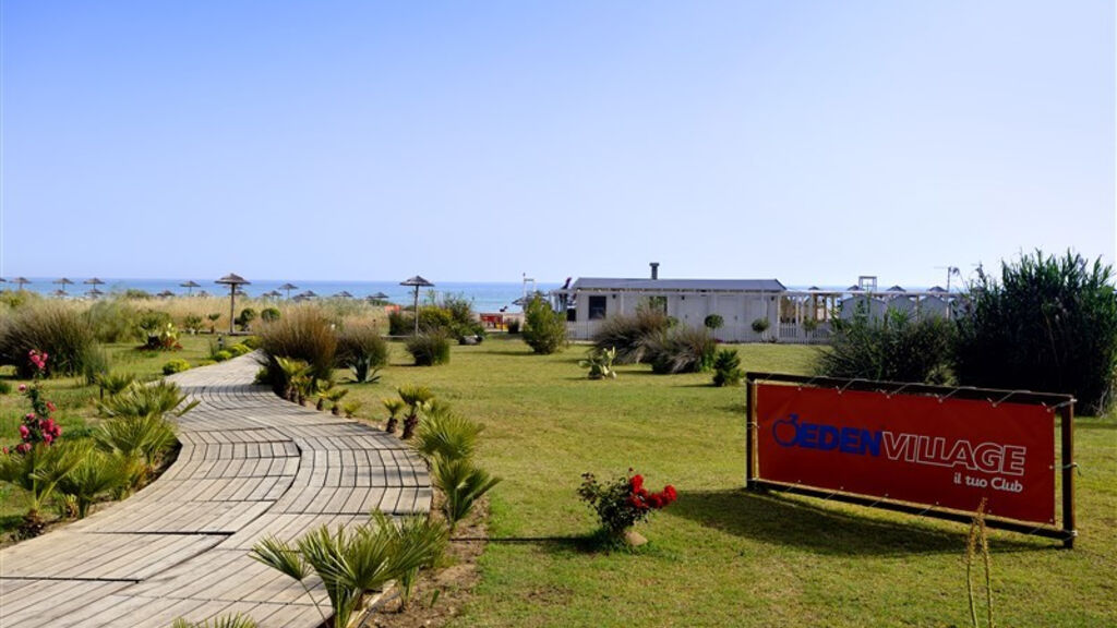 Sikania Resort & Spa