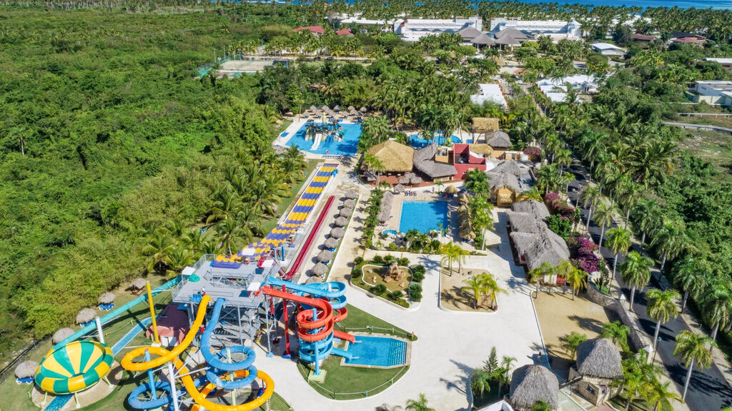 Grand Sirenis Cocotal Beach Resort & Aquagames